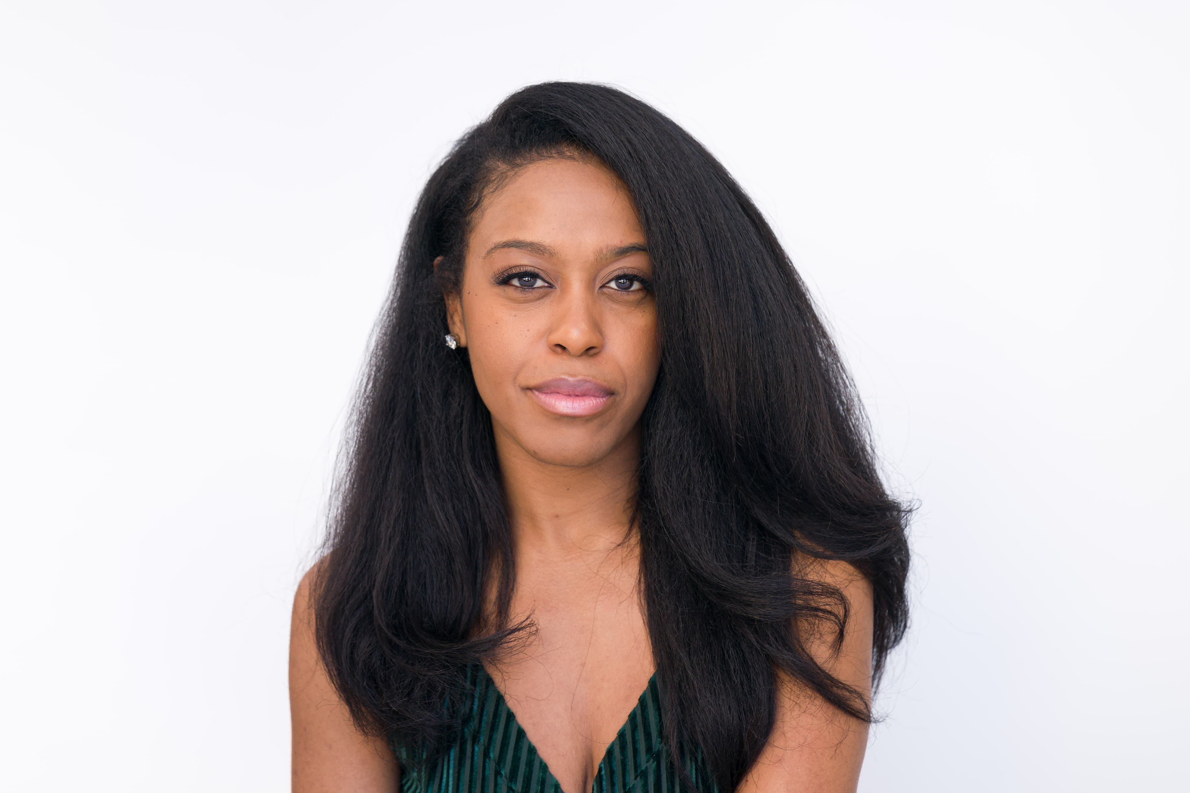 DomiNque Perry