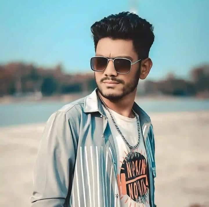 Miraj Khan