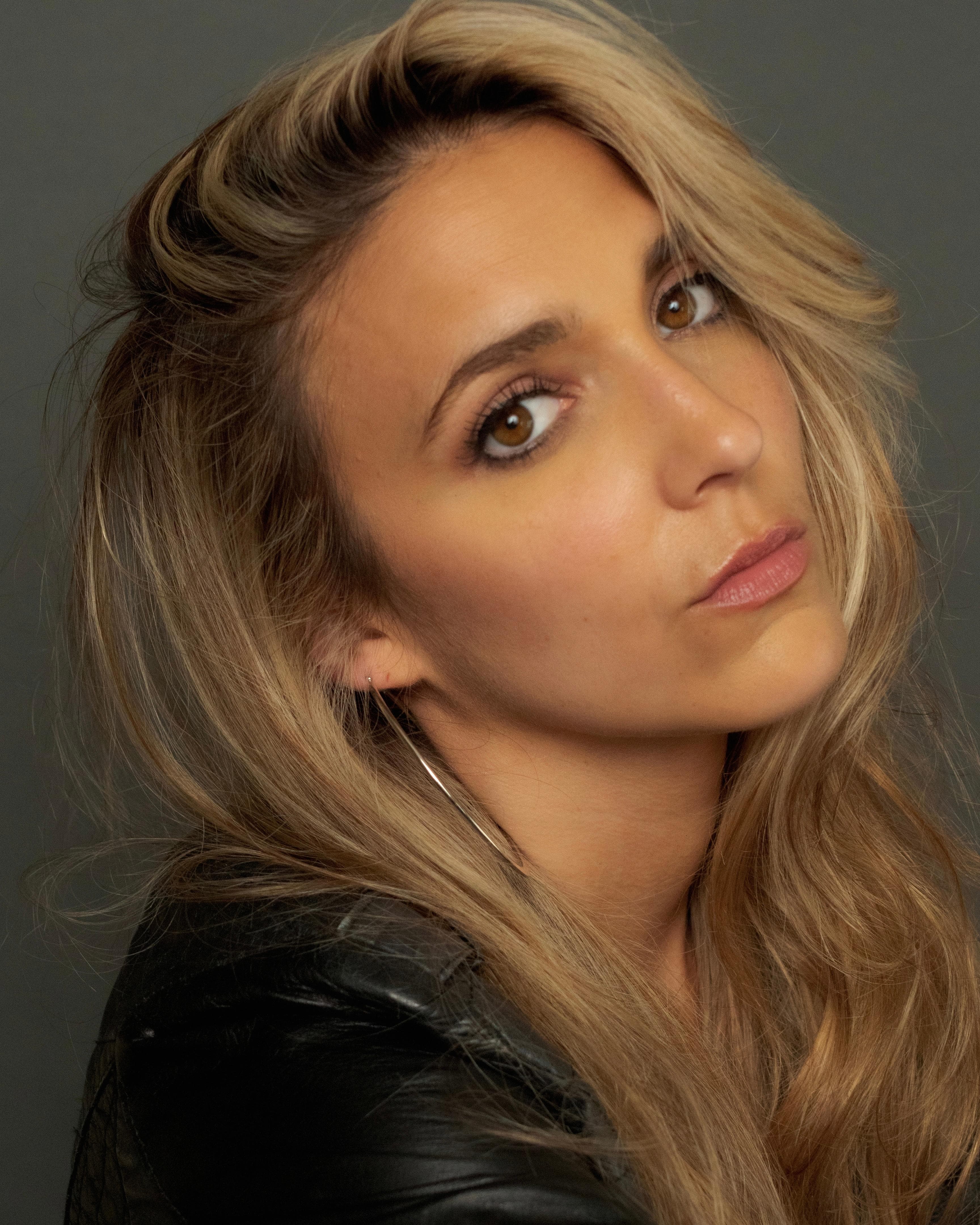 Roxy Striar