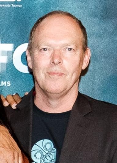 Glenn Standring