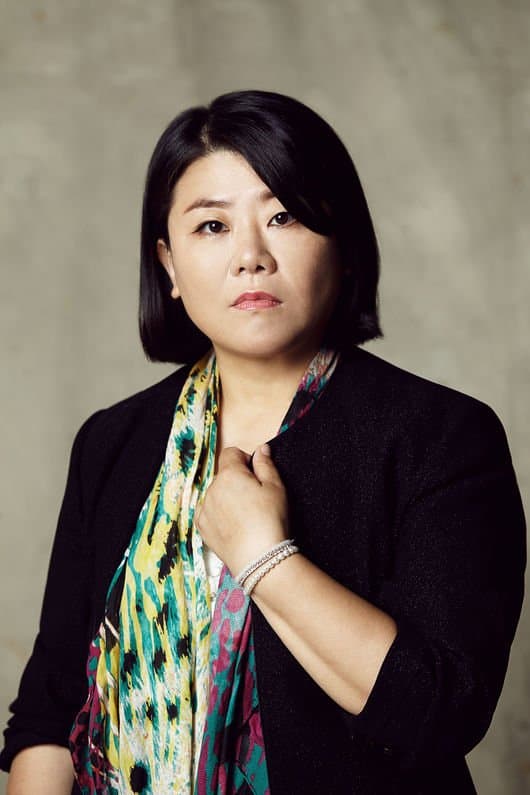 Jung-Eun Lee